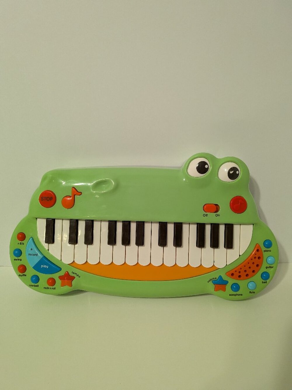Battat Crocodile Toy Keyboard with 5 Settings and Songs, Musical WORKS GREAT!